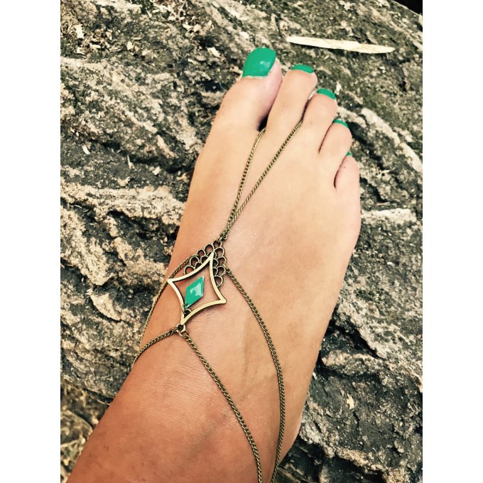 Bijou de pied en laiton avec triangle émaillé-Foot jewel